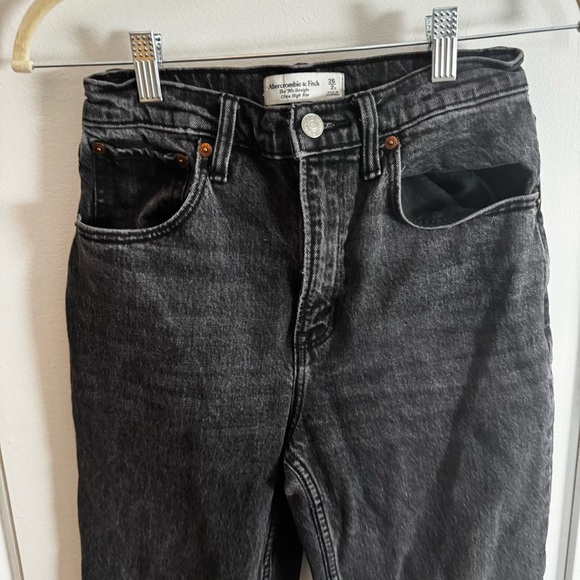 Abercrombie & Fitch 90s straight ultra high rise black jeans - 26 / 2 - Picture 3 of 6